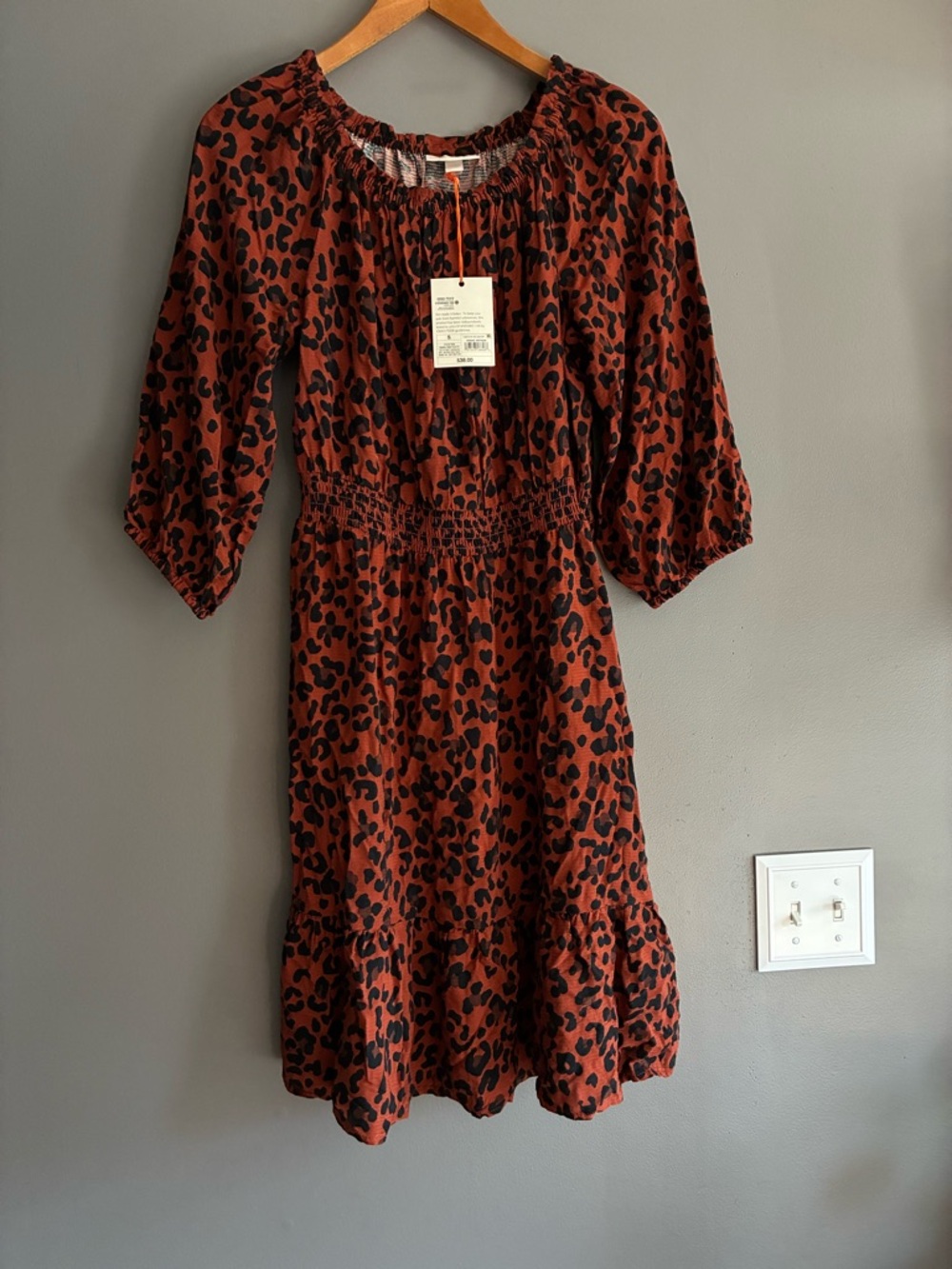 Rust Leopard Print Smocked Waist Midi Dress NWT Size Small - Picture 2 of 8